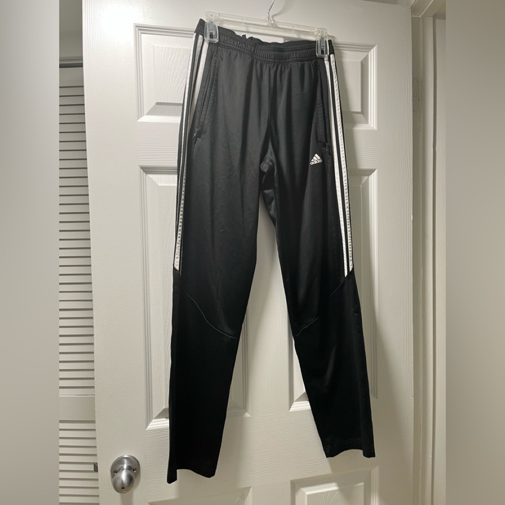 - - - - - - Adidas Training pants black and white Mens , size M , elastici…